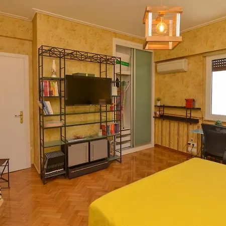 Athens Stylish Studio In Front Of Syntagma Metro Stop For 2 Exterior photo